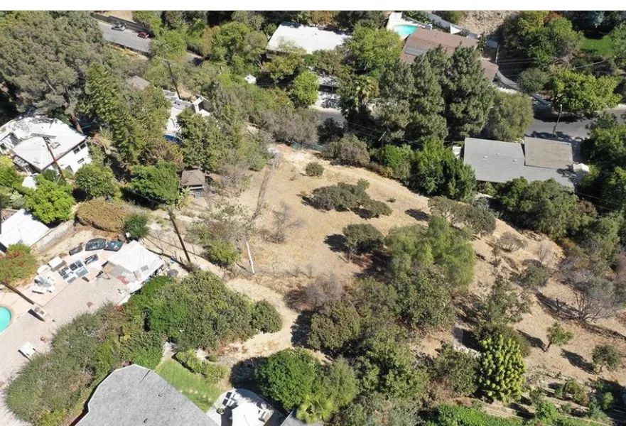 Incredible Homesite In Sherman Oaks, CA - Image 4