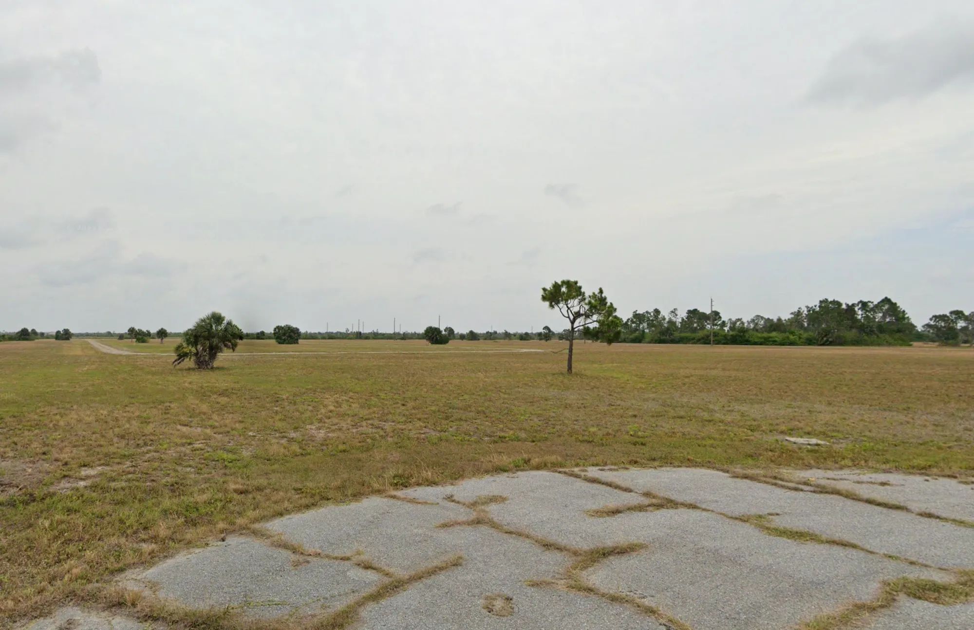 Undeveloped Lot in Port Charlotte at the end of the Cul De Sac