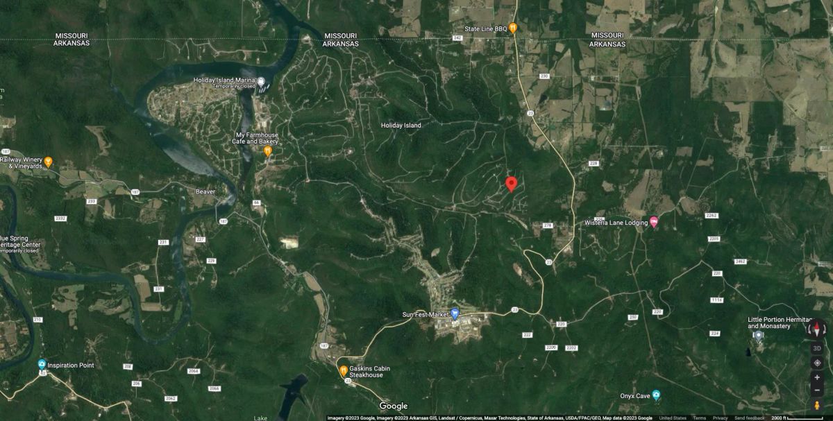 Decorative background for .22 Acres For Sale In Eureka Springs, AR image 7