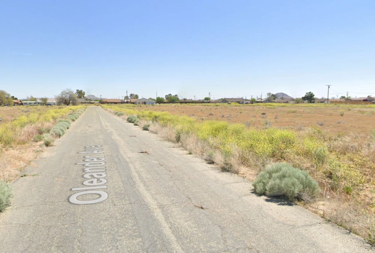 Decorative background for Multi Family Residential Undeveloped Lot in California City, CA image 8
