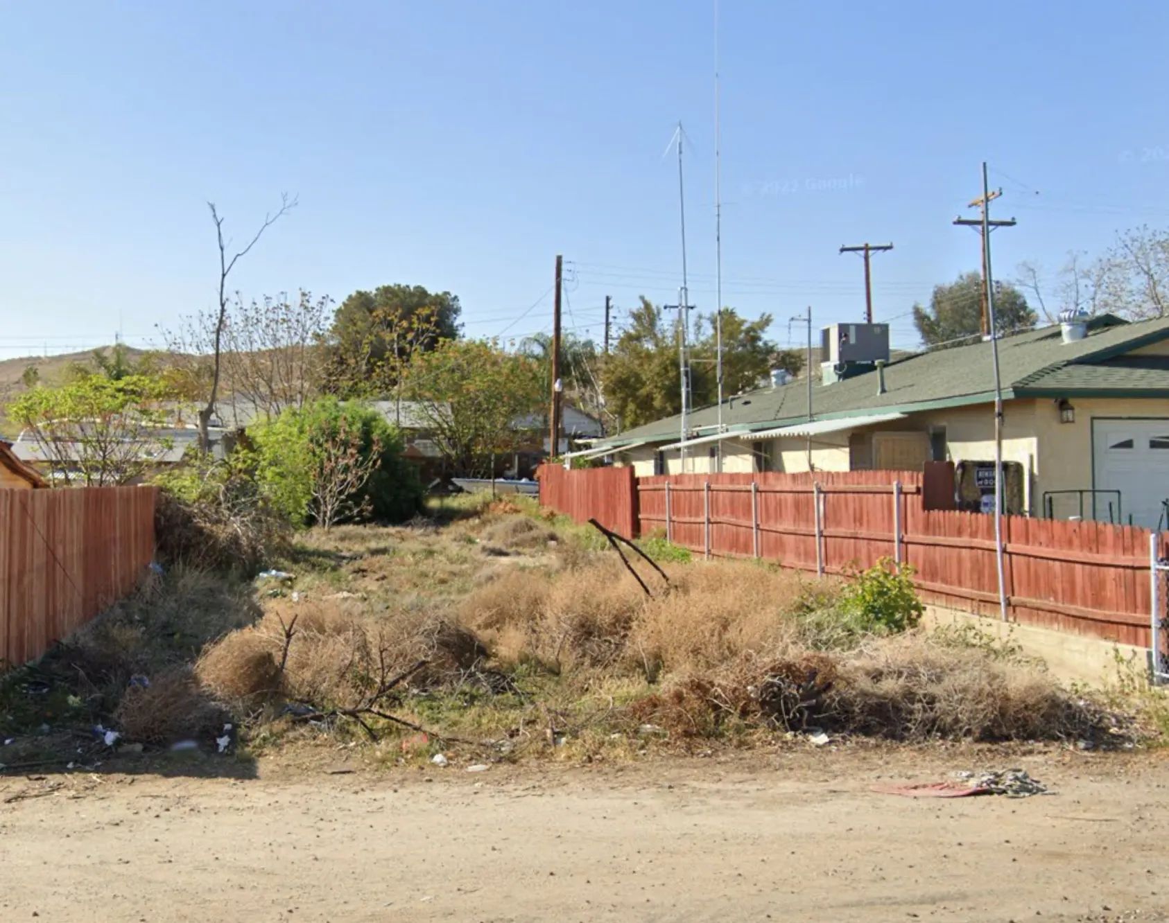 Corner, Undeveloped Lot in Residential Taft in Kern County, CA