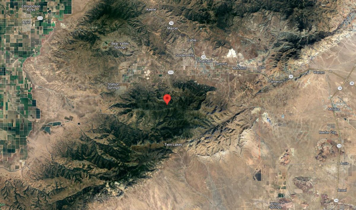Off Grid 2 Acres in Southern Tehachapi - Image 3