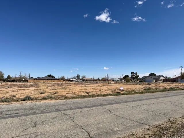 Adjoining, Vacant, Single Family Residential Lot in California City in Kern County, CA