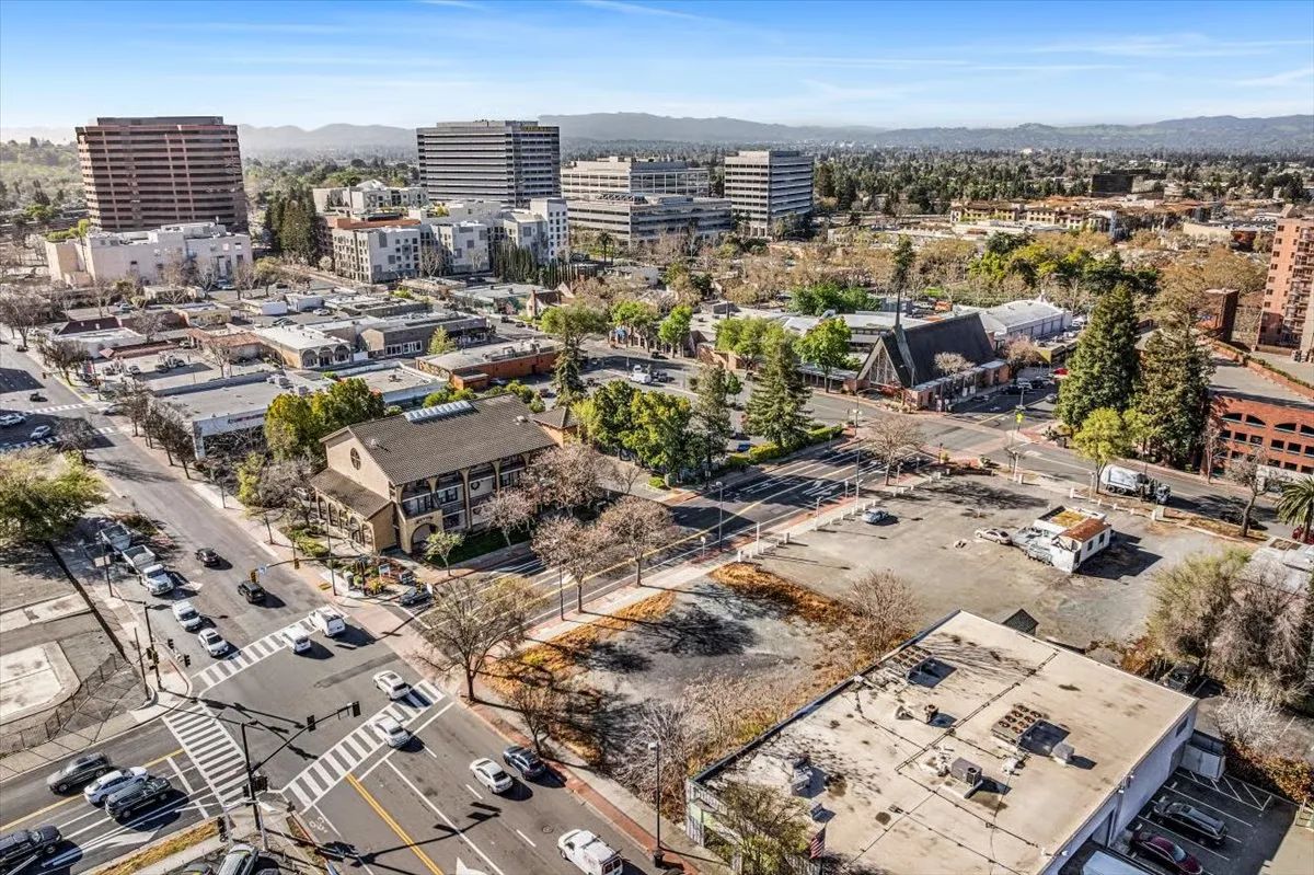 Vacant, Commercial Corner Lot in Downtown Concord, CA - Image 4