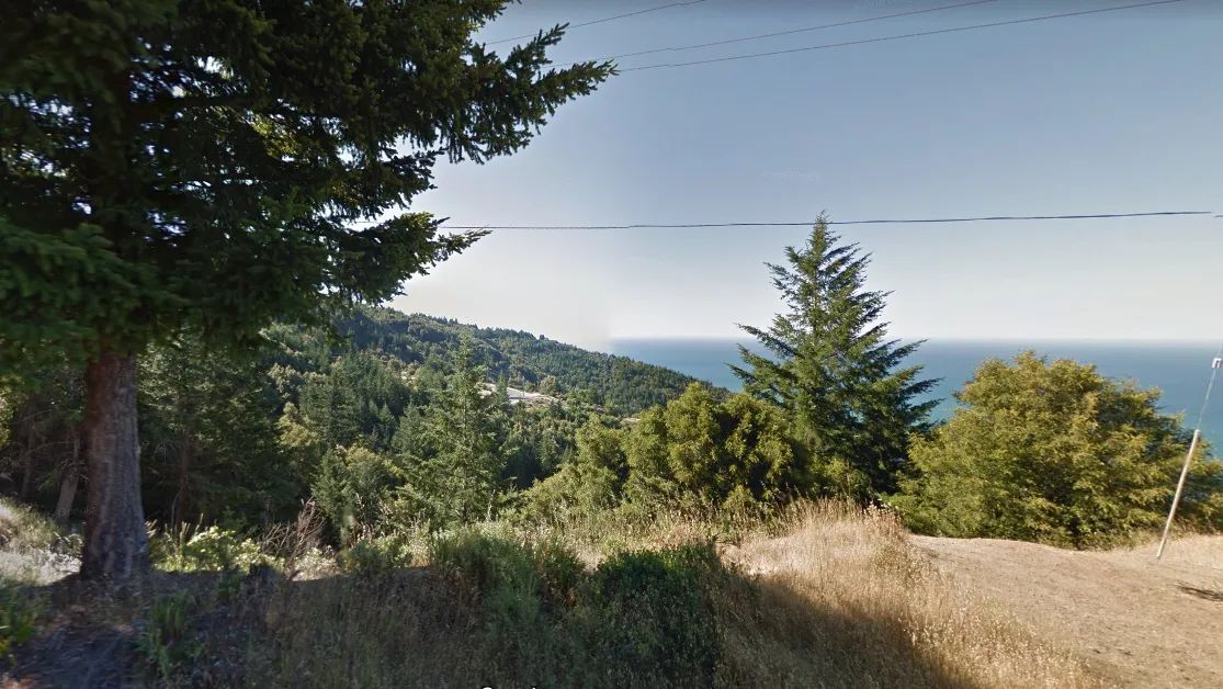 Decorative background for .29 Acres For Sale With Ocean Views In Shelter Cove, CA image 5