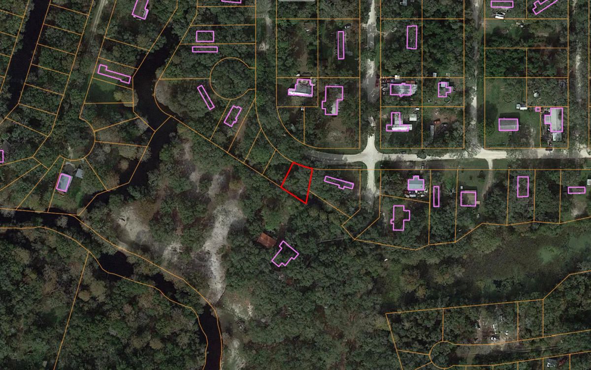 Decorative background for Vacant Residential Lot in Dade City, FL image 18