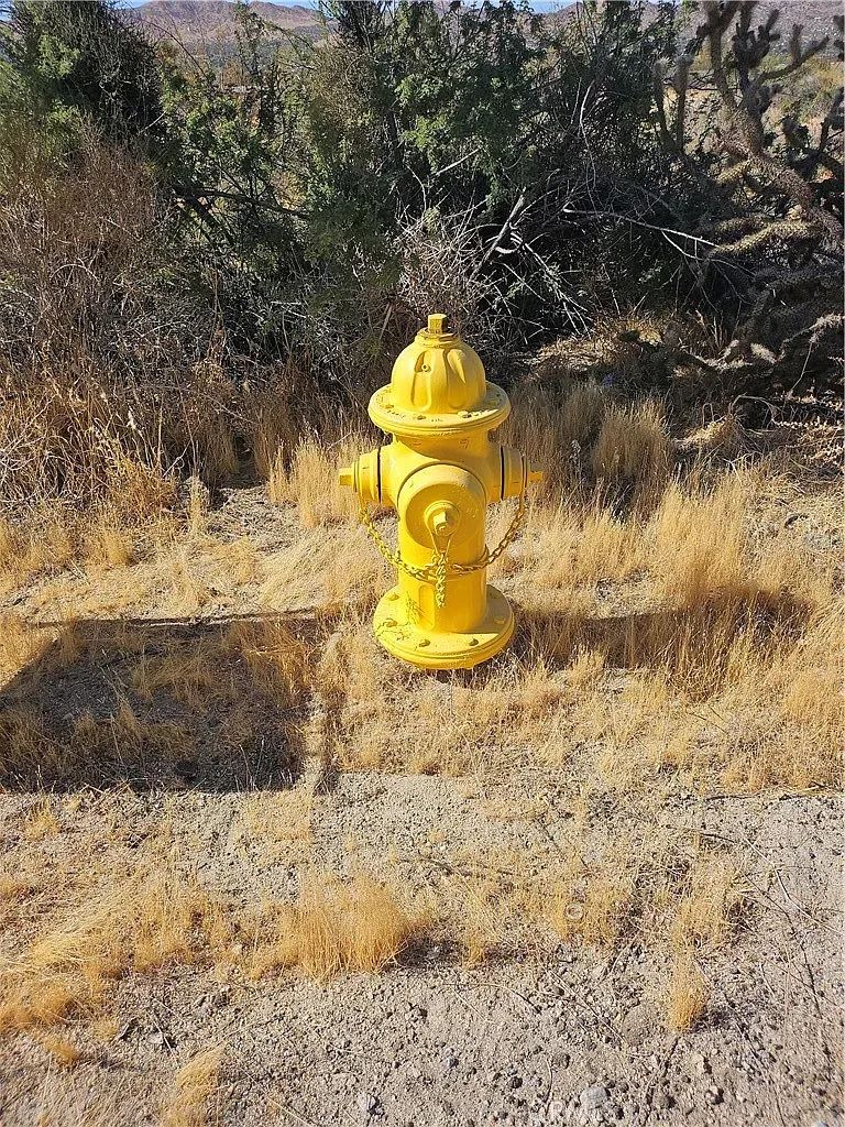 Decorative background for 1.9 Acres of Vacant Land in Yucca Valley with Adjoining Property Available image 5