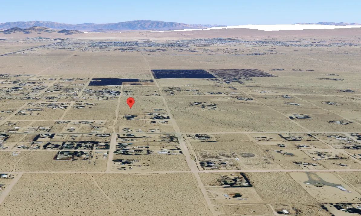 Level Residential Land Over 1 Acre In Ridgecrest, CA - Image 2
