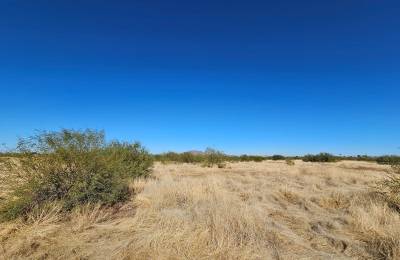 Level, Undeveloped Lot in Arizona City