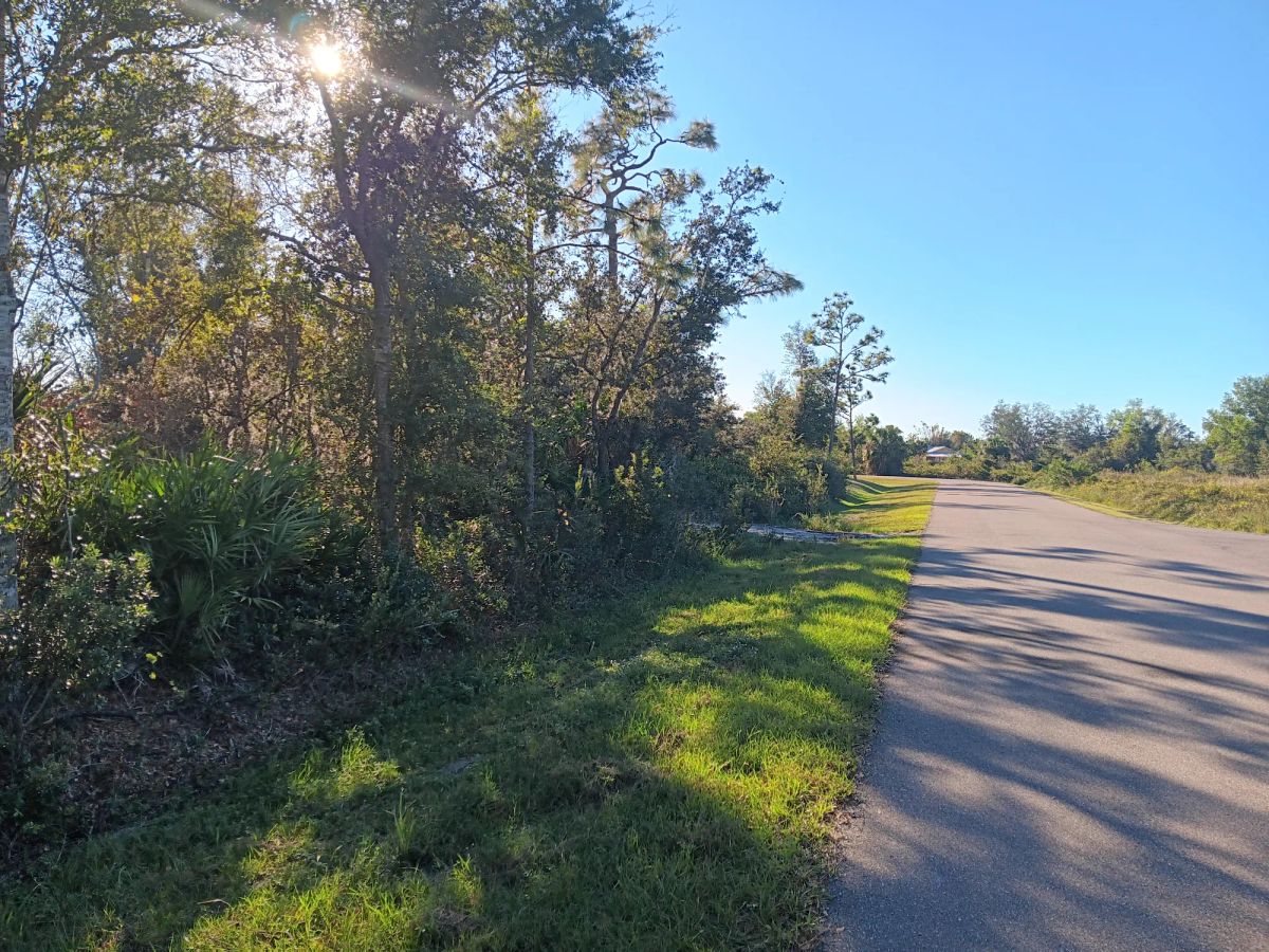 Undeveloped Lot near the Lake in Punta Gorda, FL - Image 2