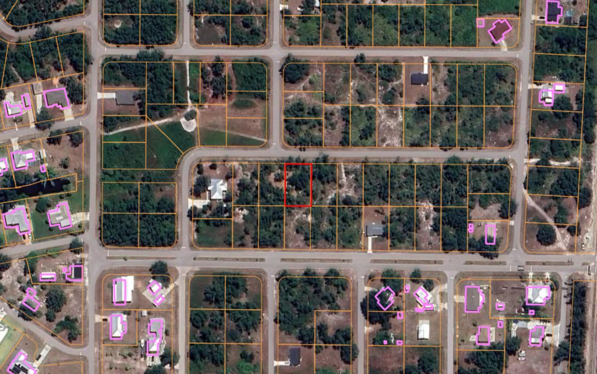 Decorative background for Undeveloped Lot near the Lake in Punta Gorda, FL image 12