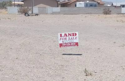 Cleared, Level lot Near CA/AZ Border