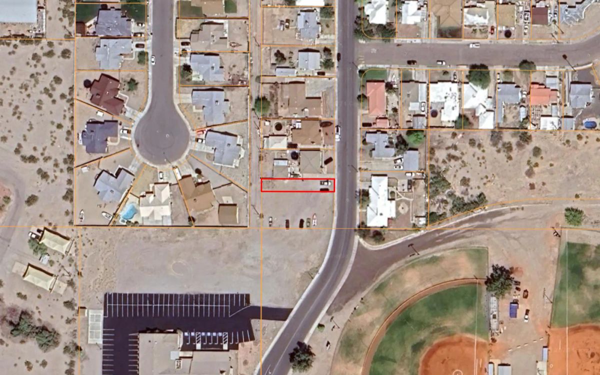 Decorative background for Cleared, Level lot Near CA/AZ Border image 10