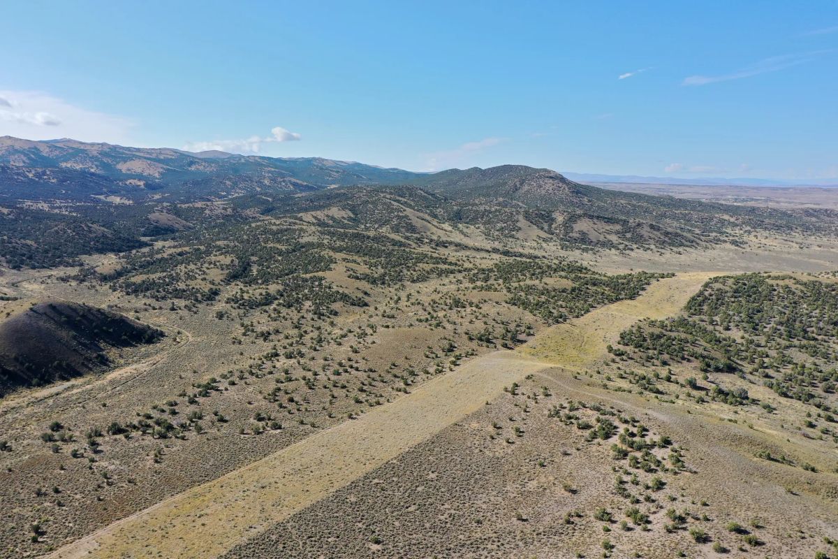 Decorative background for 40 Acres in Elko County, NV image 6