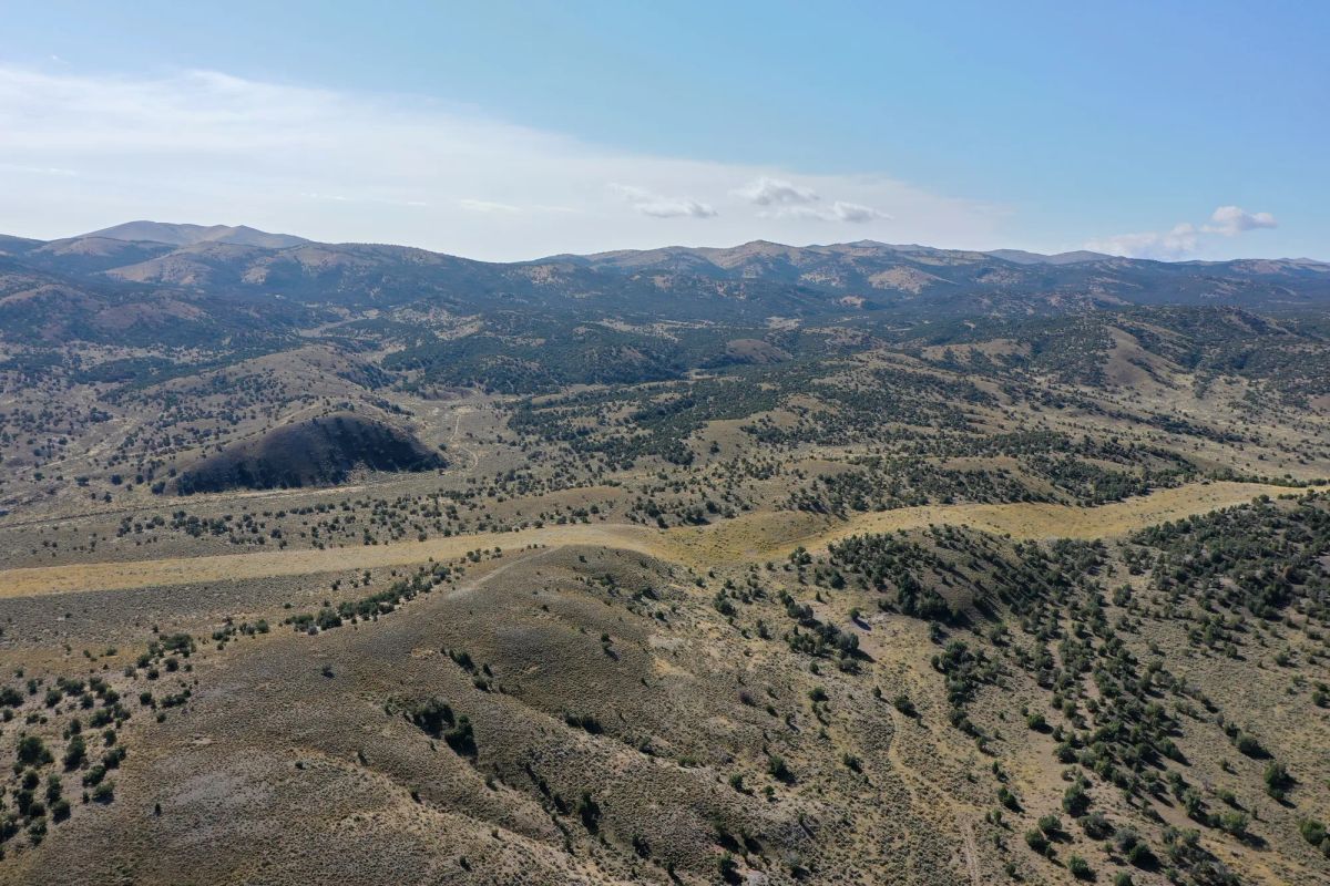 Decorative background for 40 Acres in Elko County, NV image 9