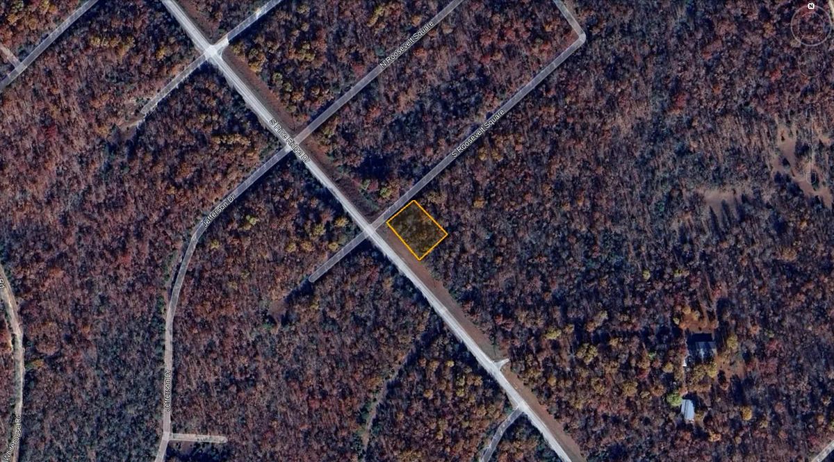 Decorative background for 0.3 Acres in Izard County, AR image 6
