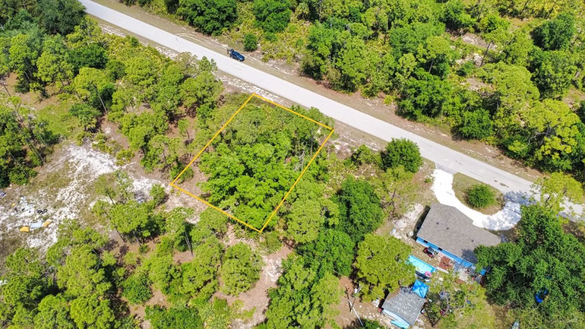 Decorative background for Two Lots, One Dream — Build on Pasadena Drive in Punta Gorda image 7