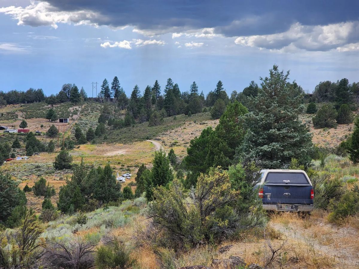 Double the Land, Double the Freedom — 3+ Acres in Sprague River Valley - Image 4
