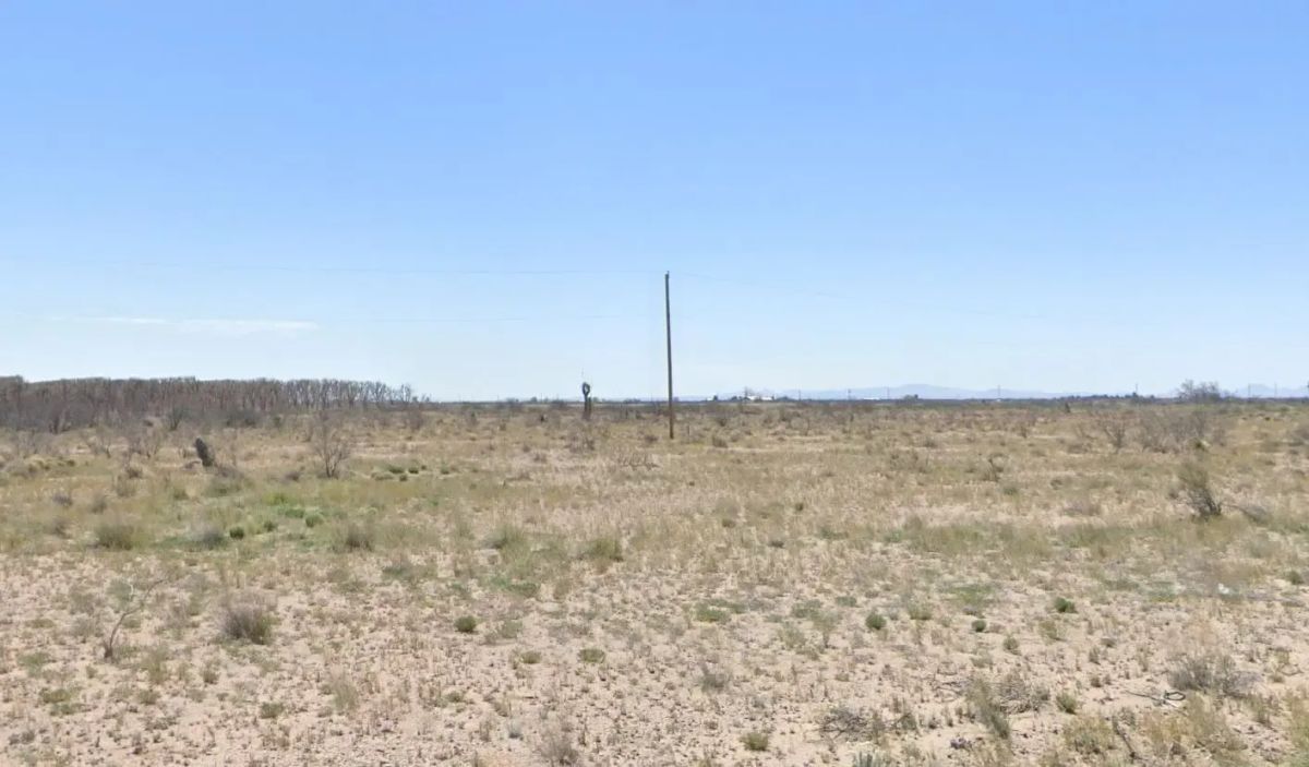 Decorative background for Half-Acre Lot on San Francisco Rd SW, Deming Ranchettes, NM image 7