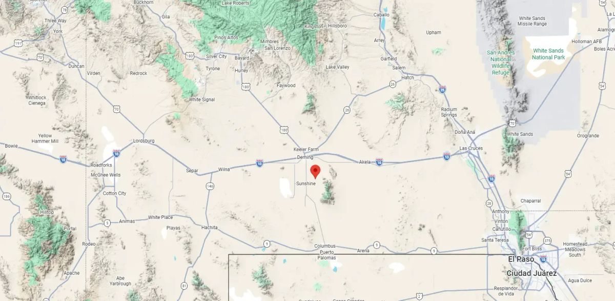 Decorative background for Tiny Home-Friendly Half-Acre Lot in Deming Ranchettes, NM image 8