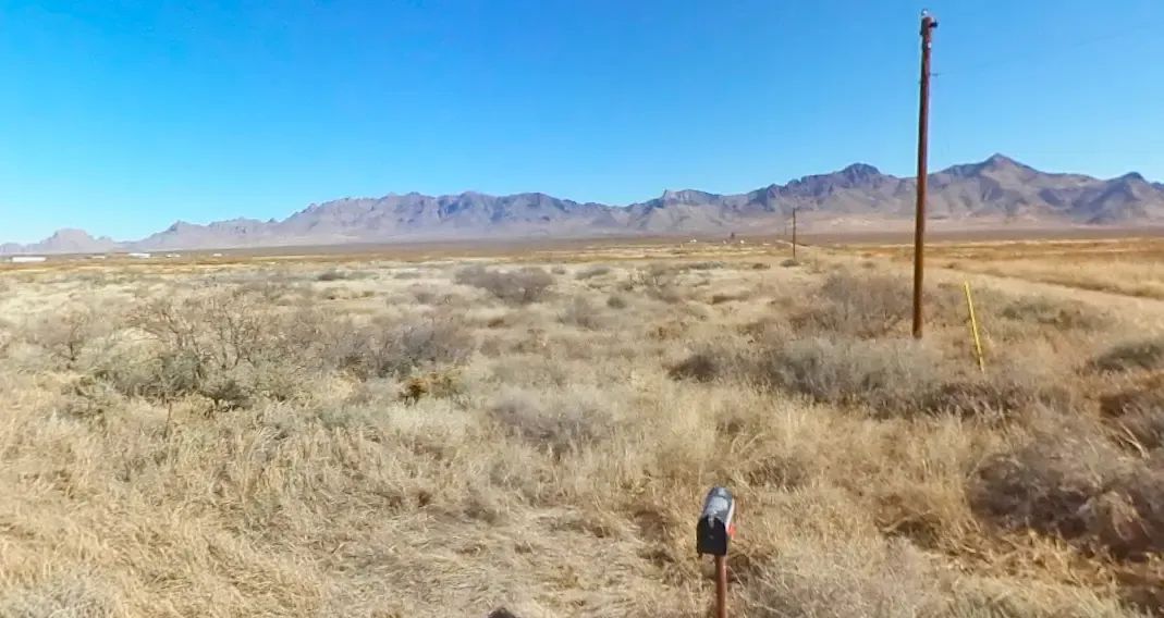Decorative background for Tiny Home-Friendly Half-Acre Lot in Deming Ranchettes, NM image 10