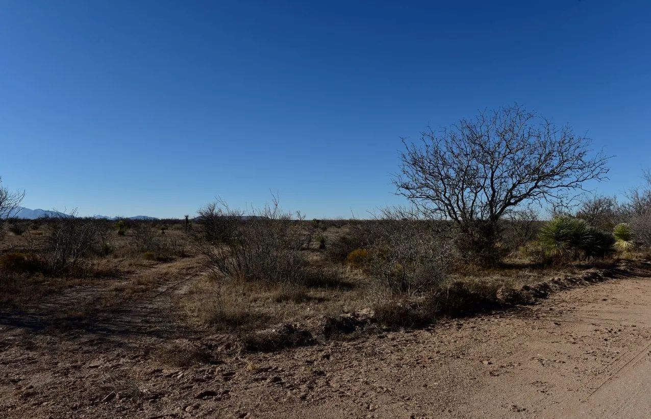 20 acres of unrestricted land  and mountain views