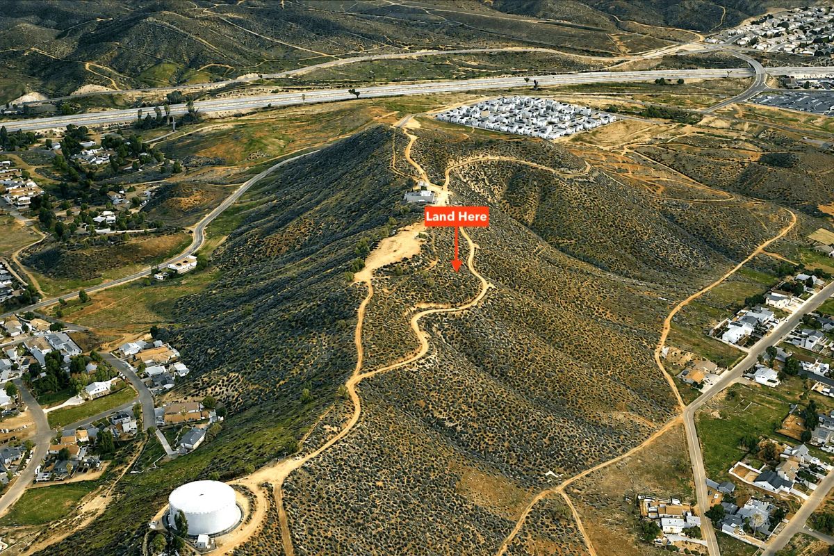 Decorative background for Two Adjoining Lots with Lake Views in Lake Elsinore, CA image 20