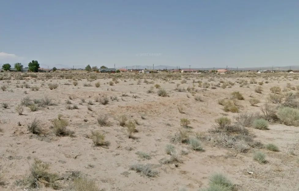 Decorative background for Secure your piece of California today—affordable land, future potential, endless possibilities! image 17