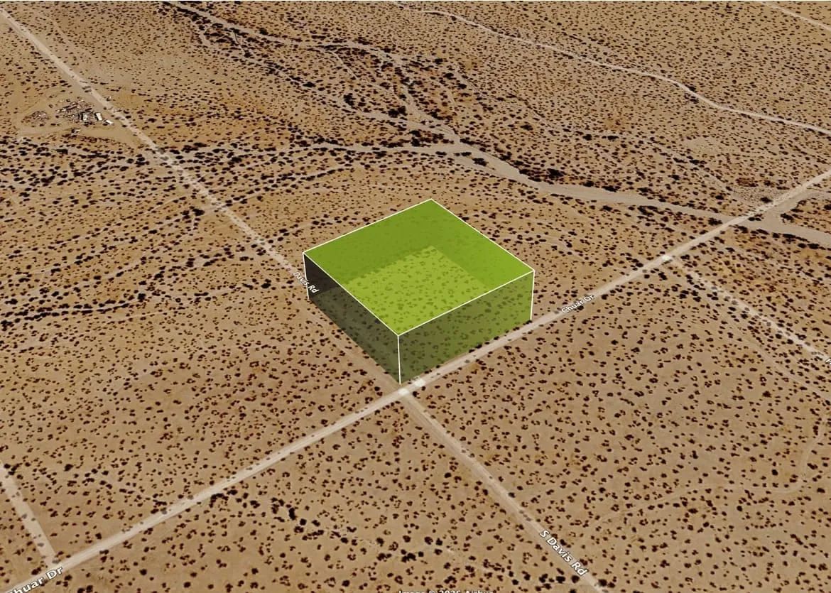 Decorative background for 2.21-Acre Corner Lot in Golden Valley, AZ – Mountain Views & Room to Build image 13