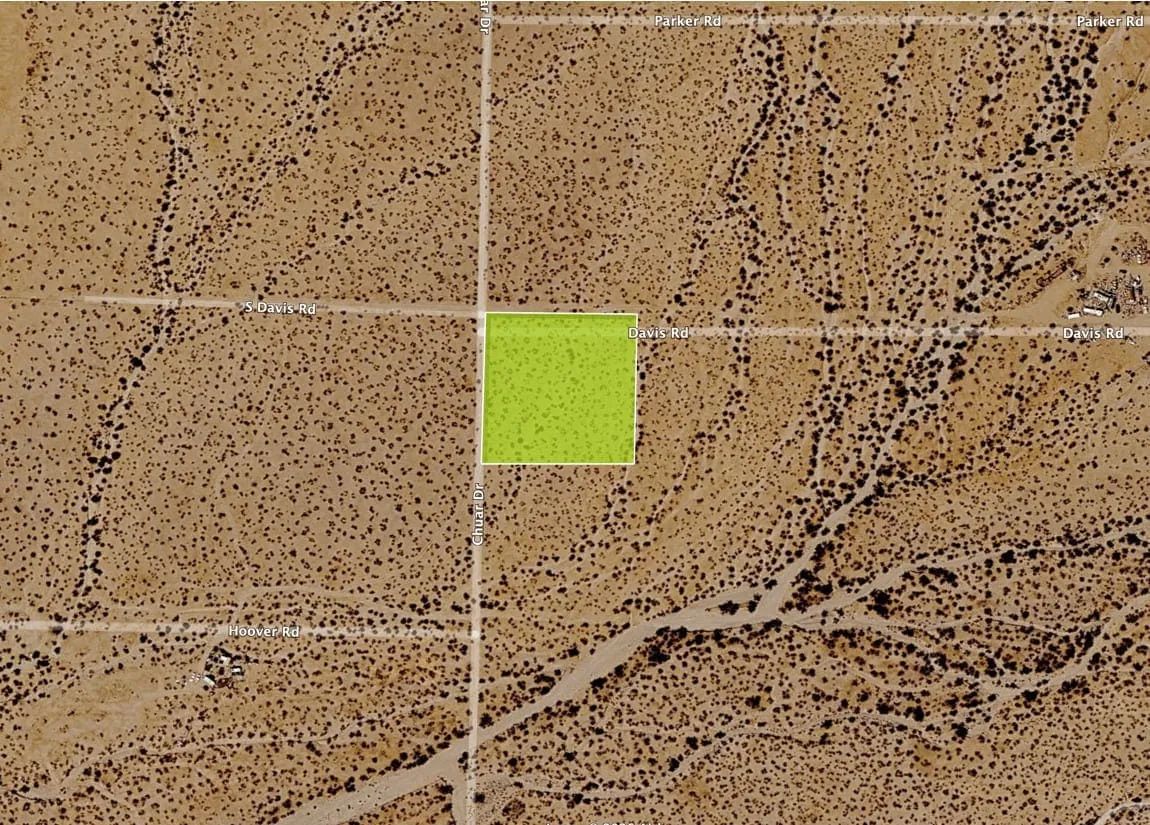 Decorative background for 2.21-Acre Corner Lot in Golden Valley, AZ – Mountain Views & Room to Build image 16