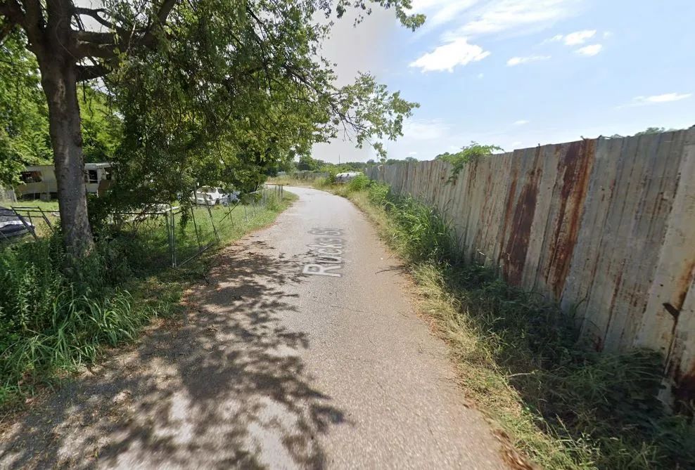 Decorative background for Affordable Arkansas Land – Secure Your Piece of Lake Village Today! image 17