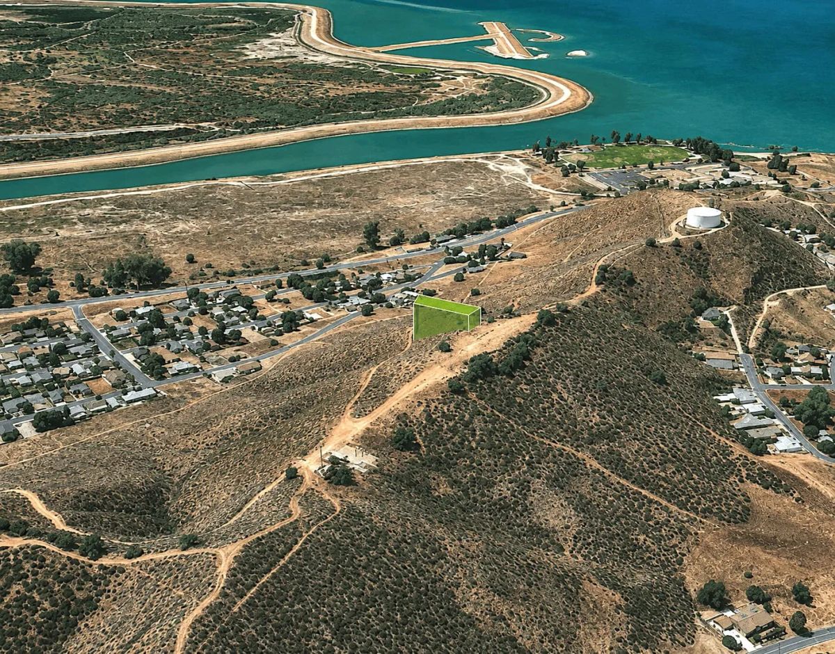 Decorative background for Build or Invest Near Lake Elsinore, CA – 6,970 Sq Ft Across Two Lots image 5