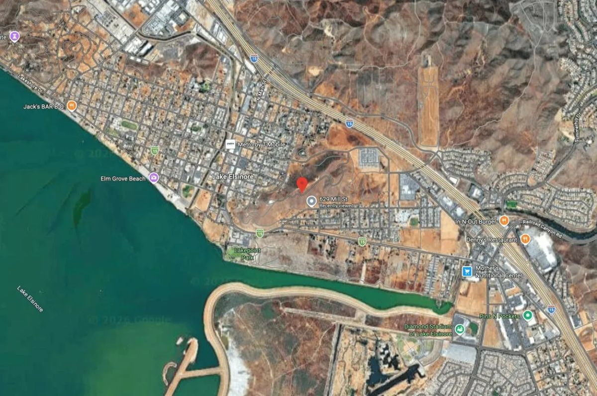 Decorative background for Build or Invest Near Lake Elsinore, CA – 6,970 Sq Ft Across Two Lots image 17