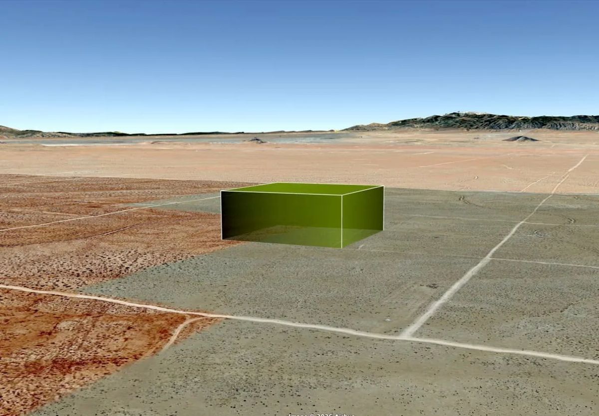 Decorative background for 10 Acres in Hi Vista, CA – Wide Open Space for Your Big Plans image 12