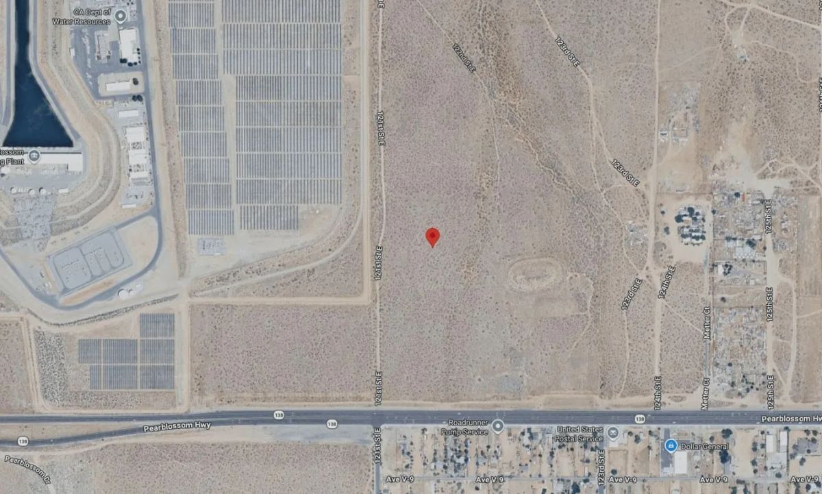 Decorative background for Two properties 18 Acres Commercial Acreage On Pearblossom Highway image 10