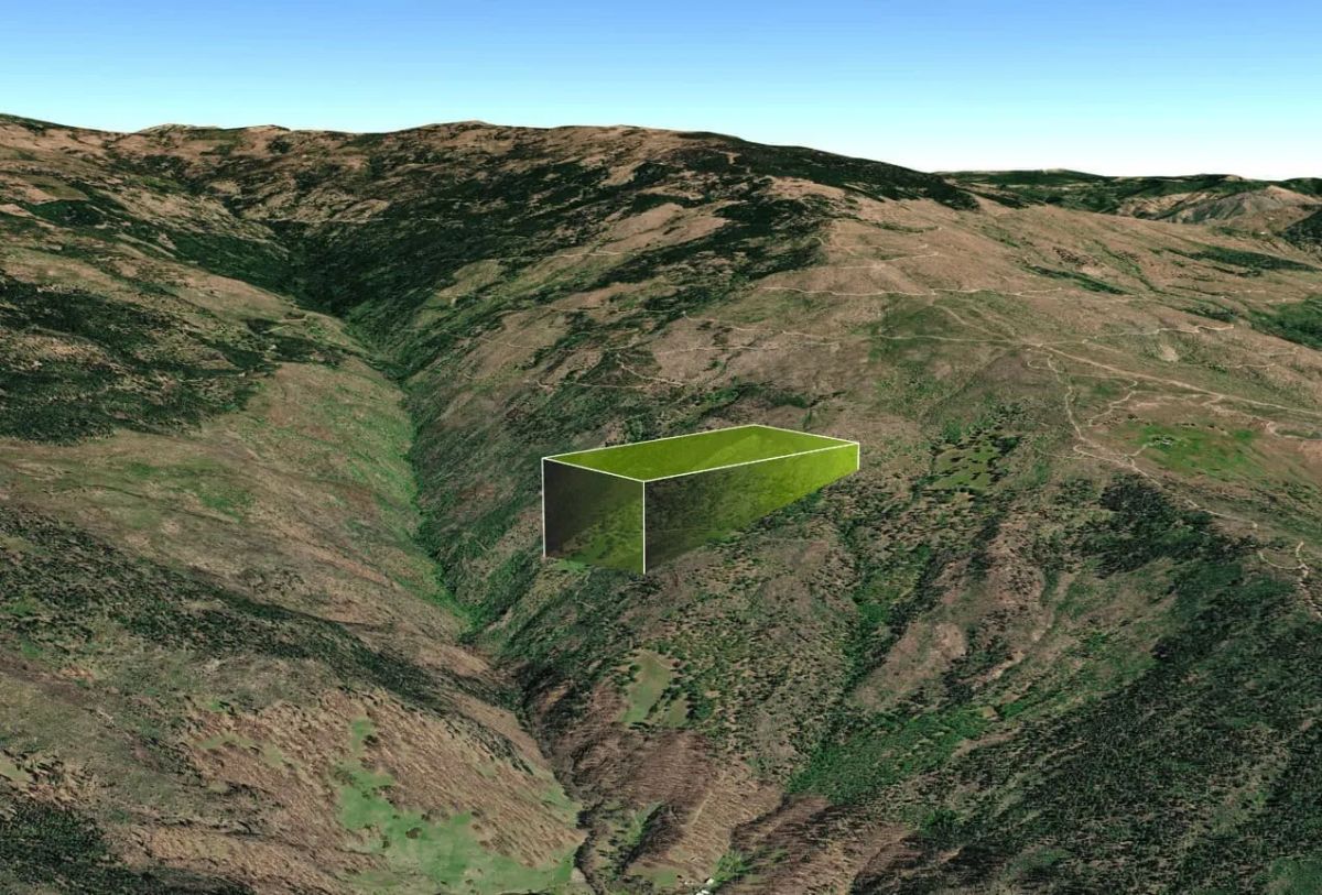 Decorative background for 76.5 Acres in Horse Creek, CA – Private Retreat Bordering Klamath National Forest image 14