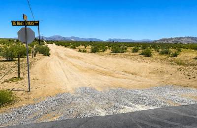 9 Acres in Bell Mountain, CA – Mountain Views & Future Development Potential