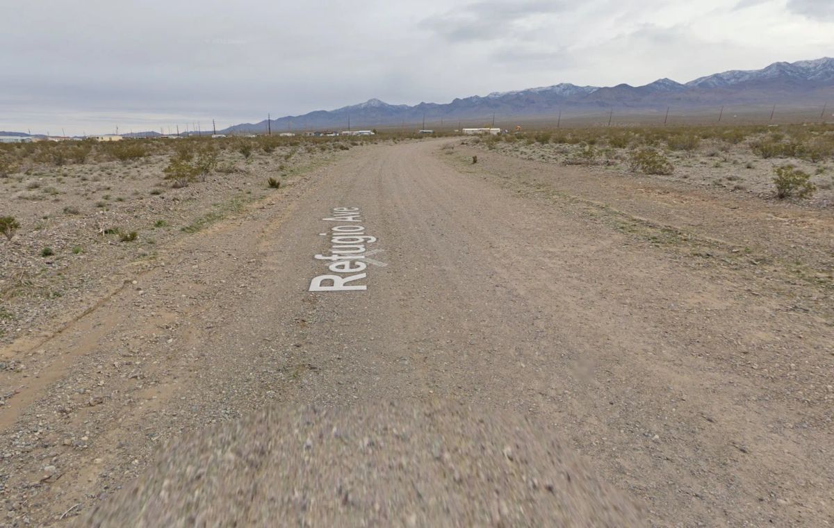 Decorative background for Secure your piece of Nevada today—small acreage, big potential! image 16