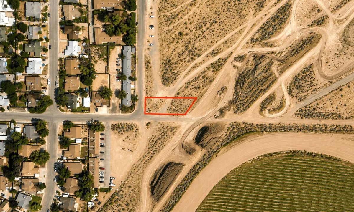 Decorative background for 0.25 Acres in Ridgecrest, CA – Build, Invest, or Develop ina Growing Community image 9