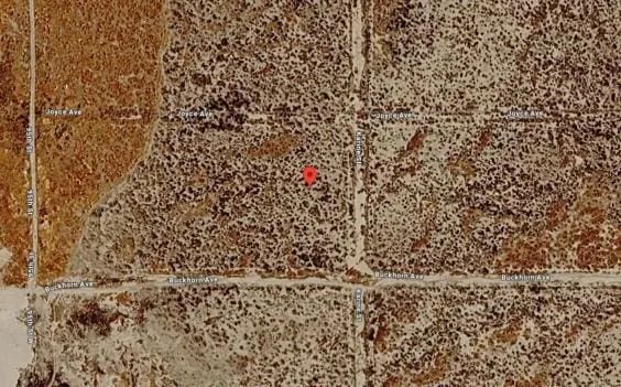 Decorative background for Unlock the potential of 39.90 acres of prime California desert image 7
