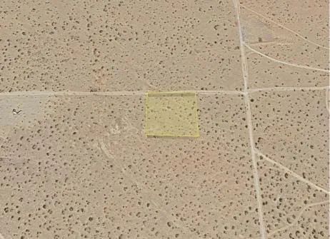 Own 2.22 acres of prime land in the fast-growing area - Image 2