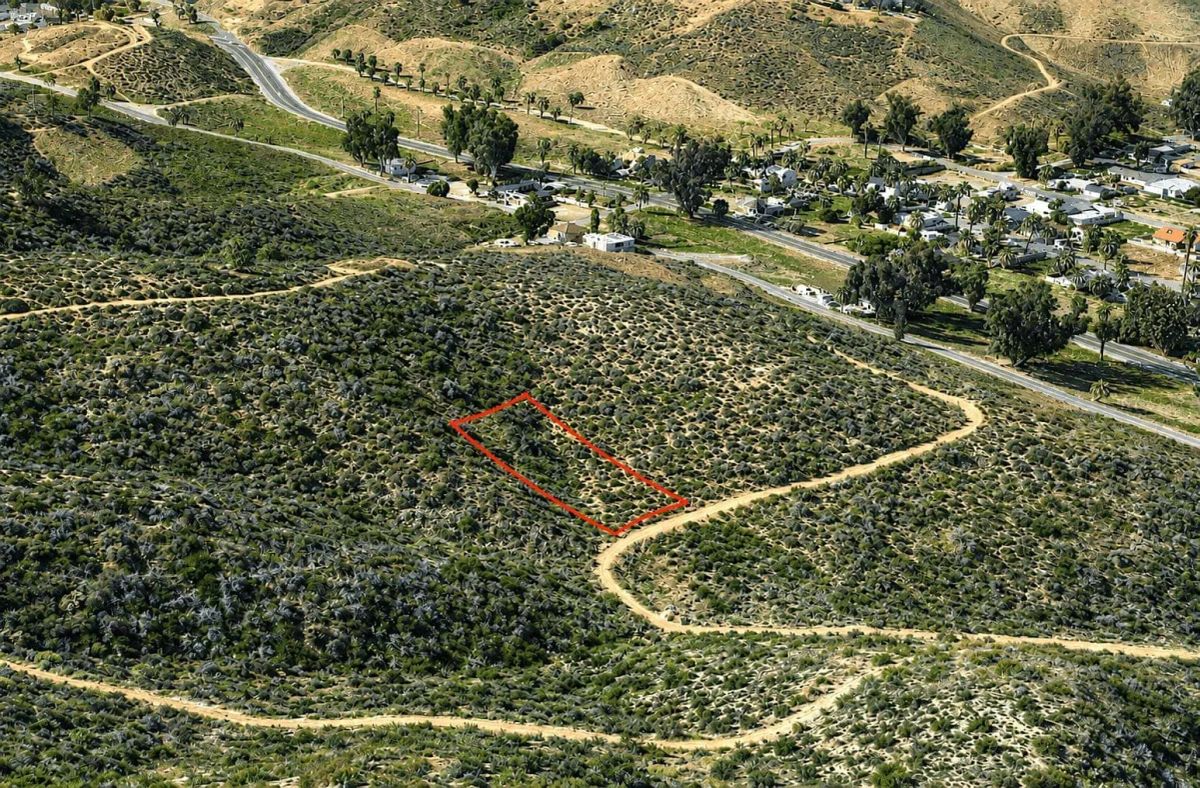 0.15 Acres in Lake Elsinore, CA – Hillside Lot Near Lake &Downtown - Main image