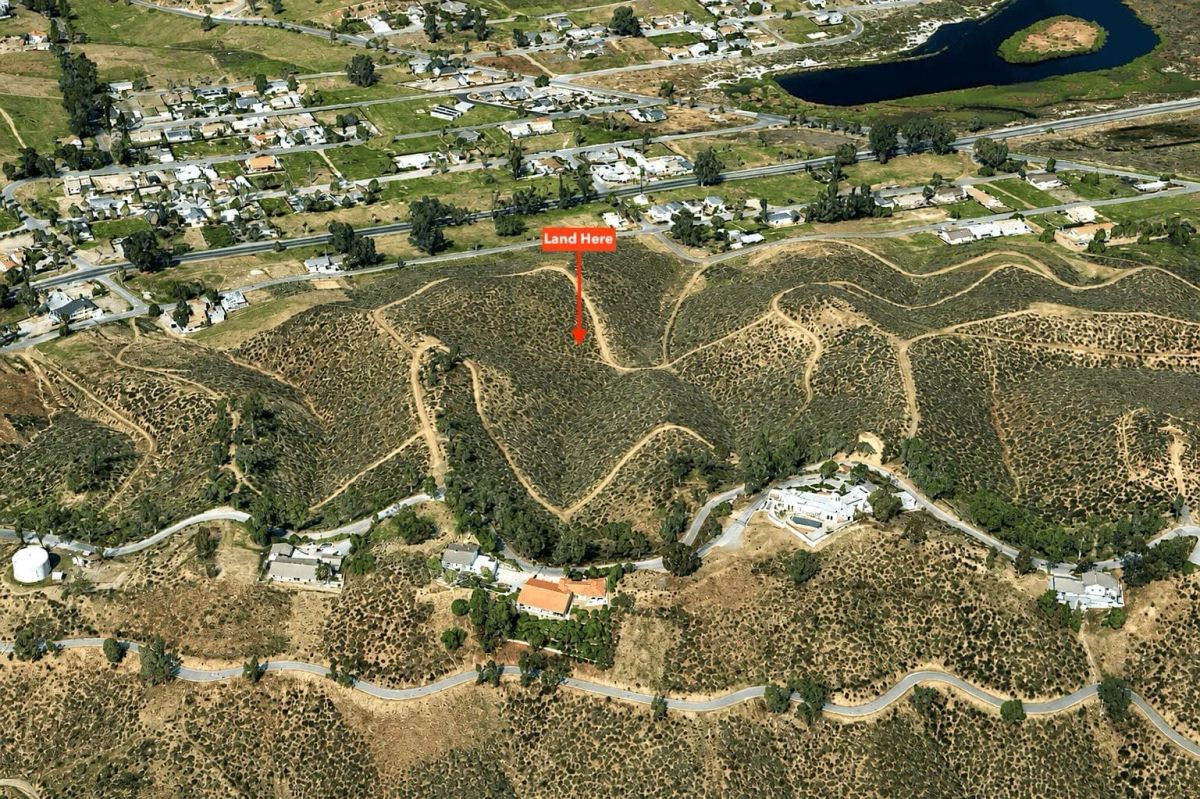 Decorative background for 0.15 Acres in Lake Elsinore, CA – Hillside Lot Near Lake &Downtown image 5