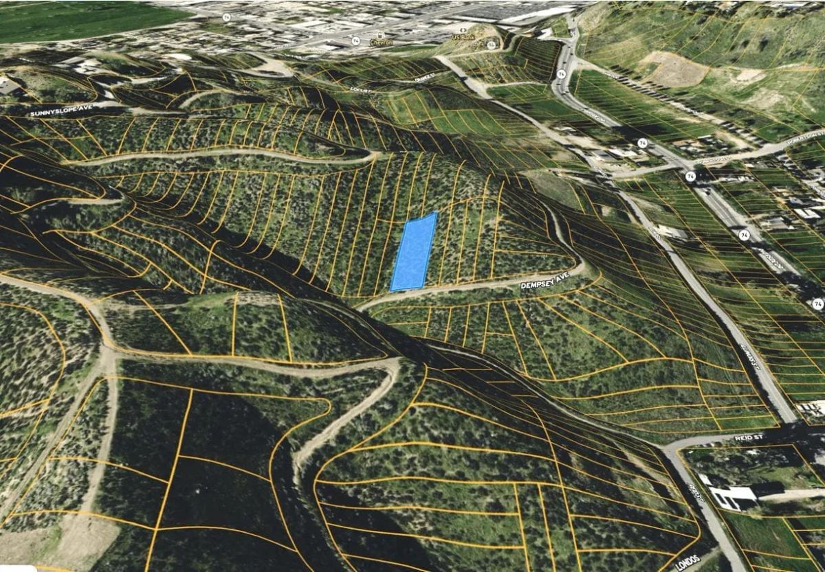 Decorative background for 0.15 Acres in Lake Elsinore, CA – Hillside Lot Near Lake &Downtown image 13