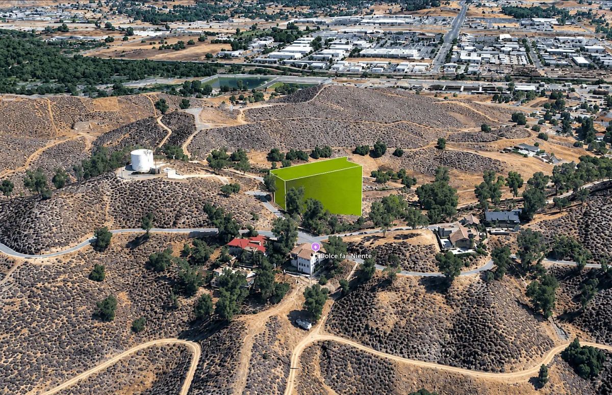 Decorative background for Rare 0.29-Acre Land Package – 3 Adjoining Lots in Lake Elsinore, CA! image 8