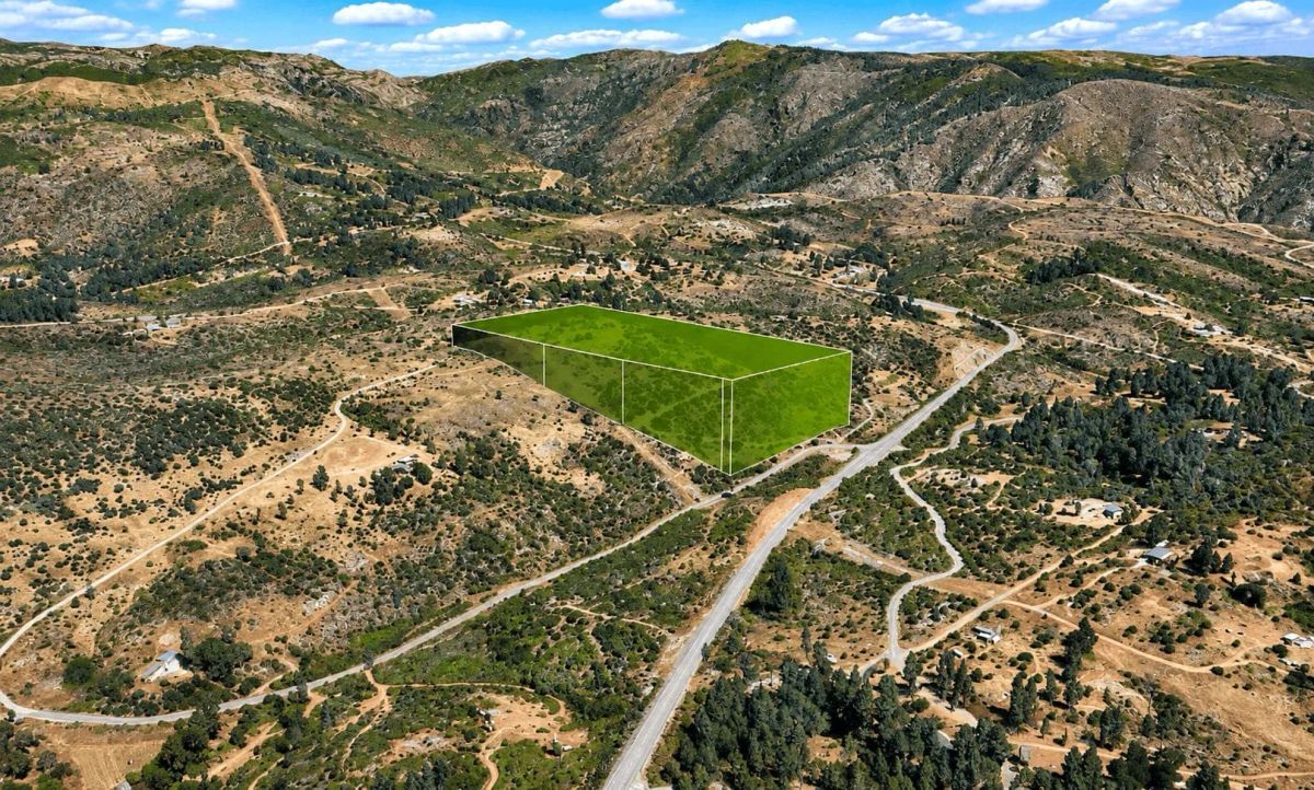 Decorative background for 19 Acres in Oroville, CA – Foothill Privacy, Views & Hwy 70 Access image 5