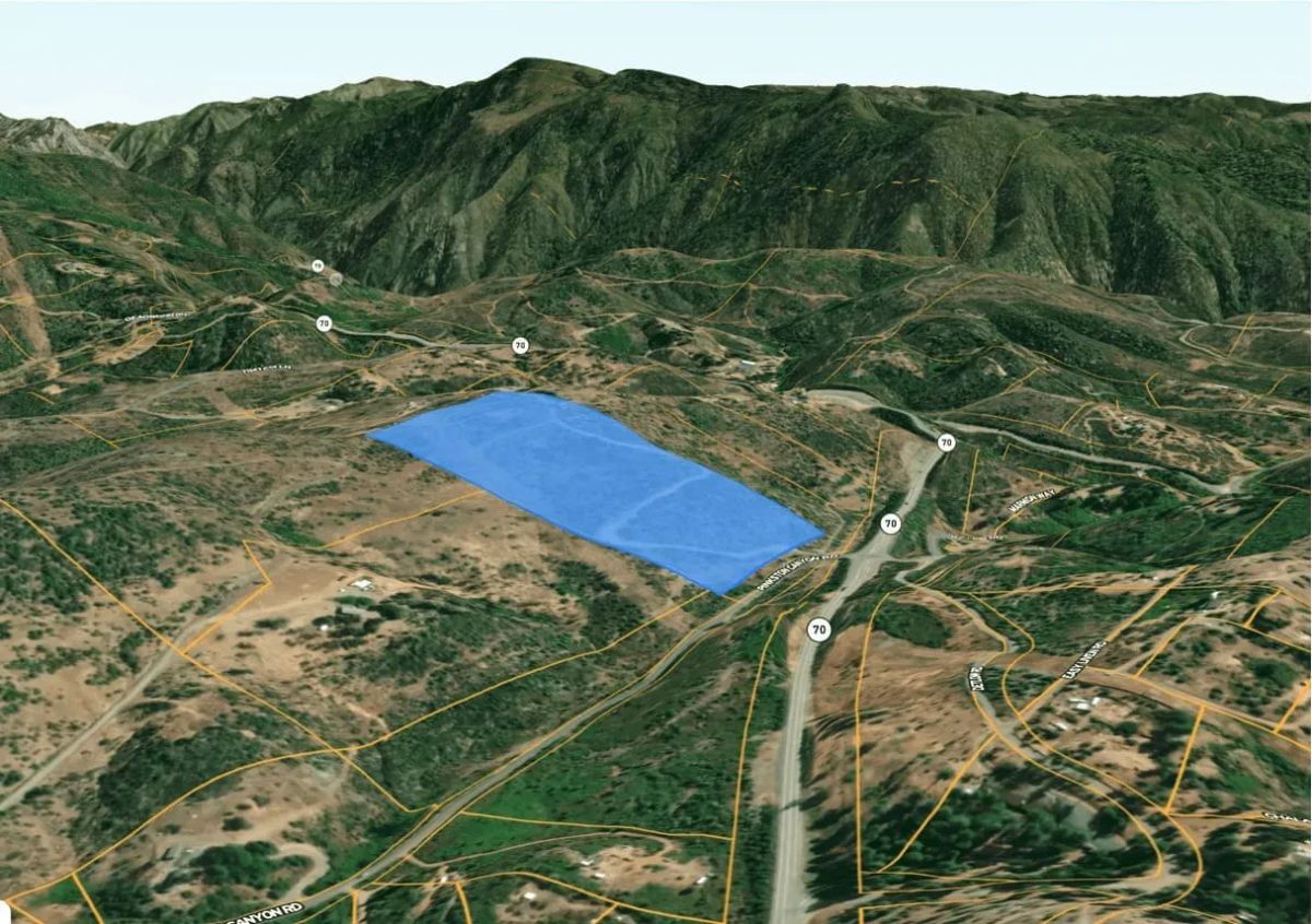 Decorative background for 19 Acres in Oroville, CA – Foothill Privacy, Views & Hwy 70 Access image 13