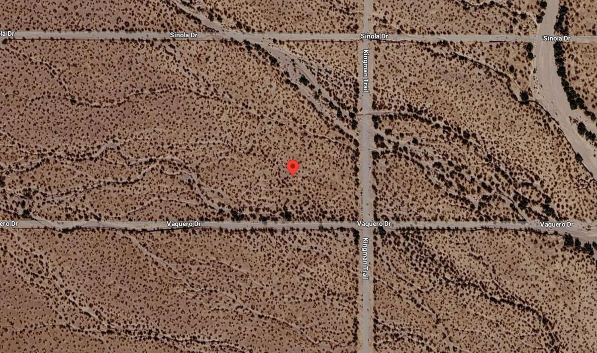 Decorative background for Secure your own 1.15-acre slice of Golden Valley image 5