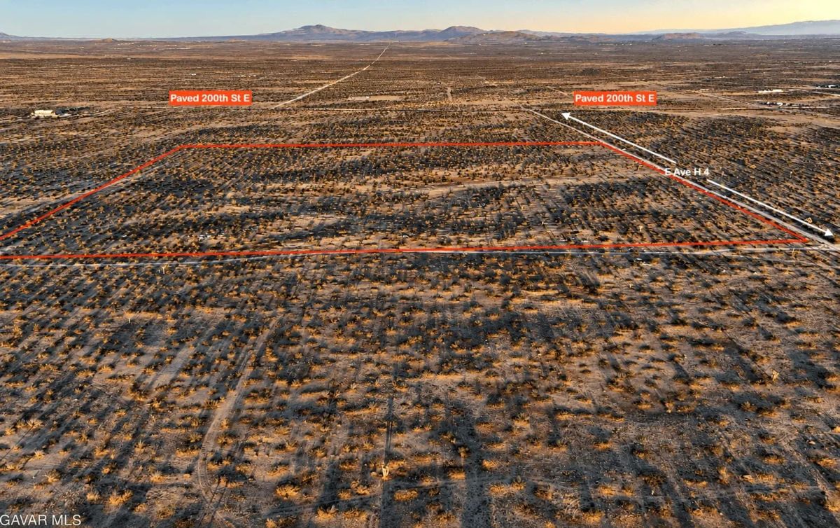 Decorative background for 41.52 Acres in Hi Vista, CA – Agricultural Ranch Land Near Lake Los Angeles image 9