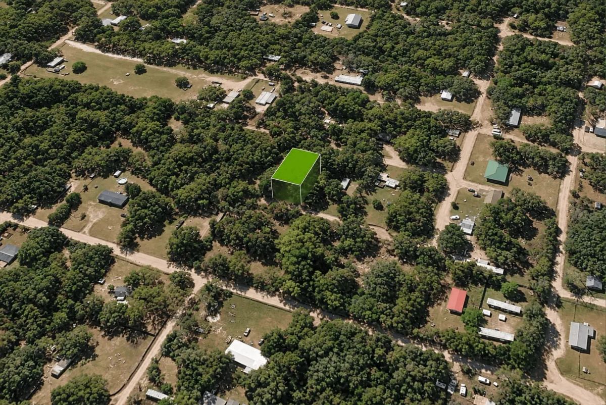 Decorative background for 0.18 Acre in Ocklawaha, FL – High & Dry Lot Near Lake Mary image 5